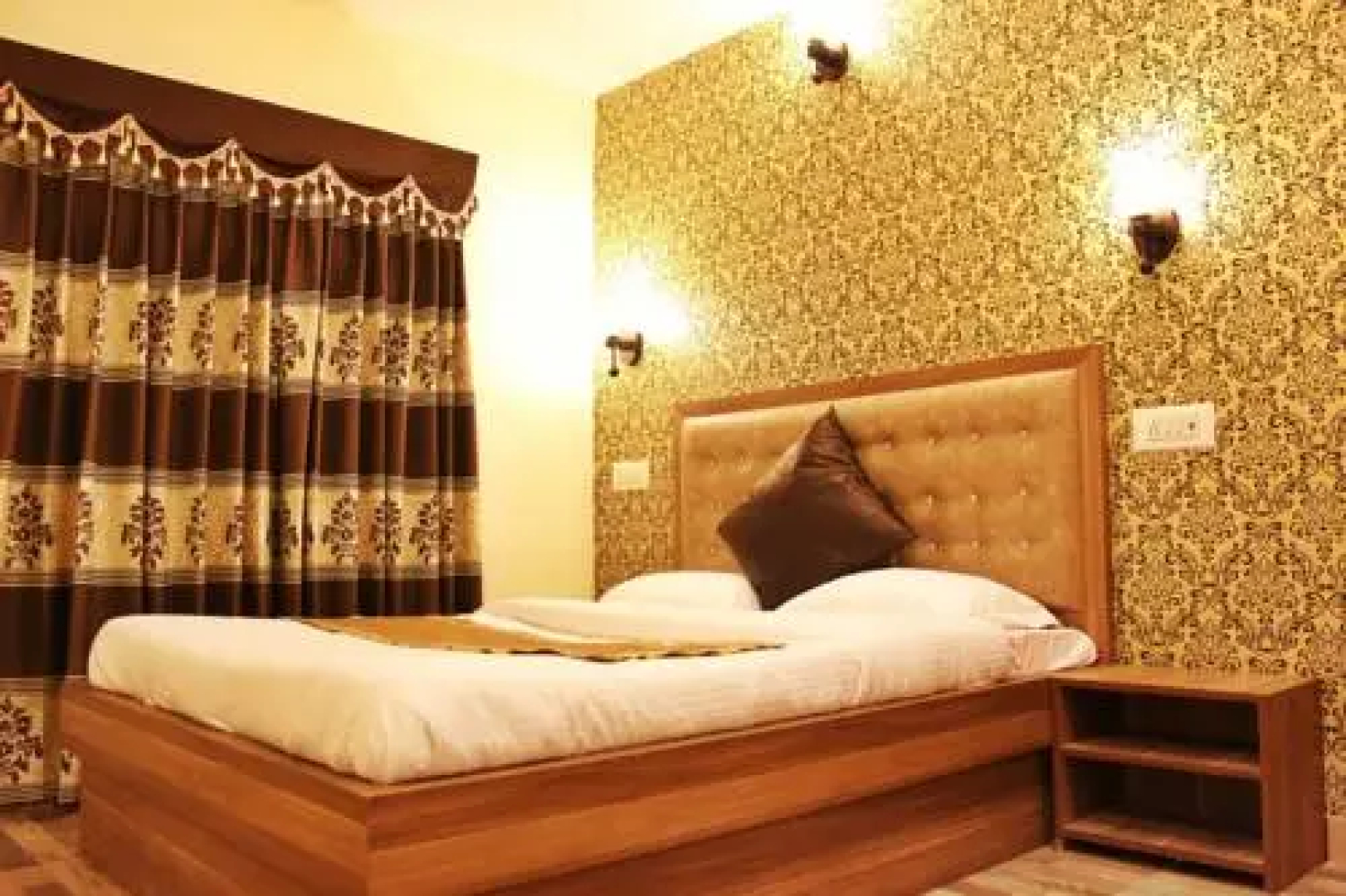 Hotel Walisons Resorts