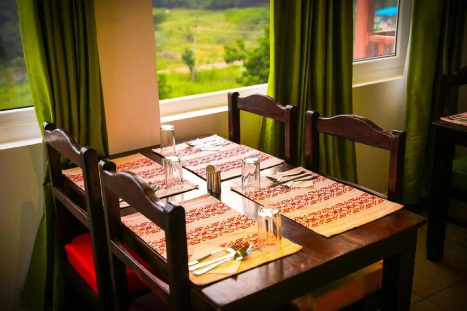 Le Holiday Inn