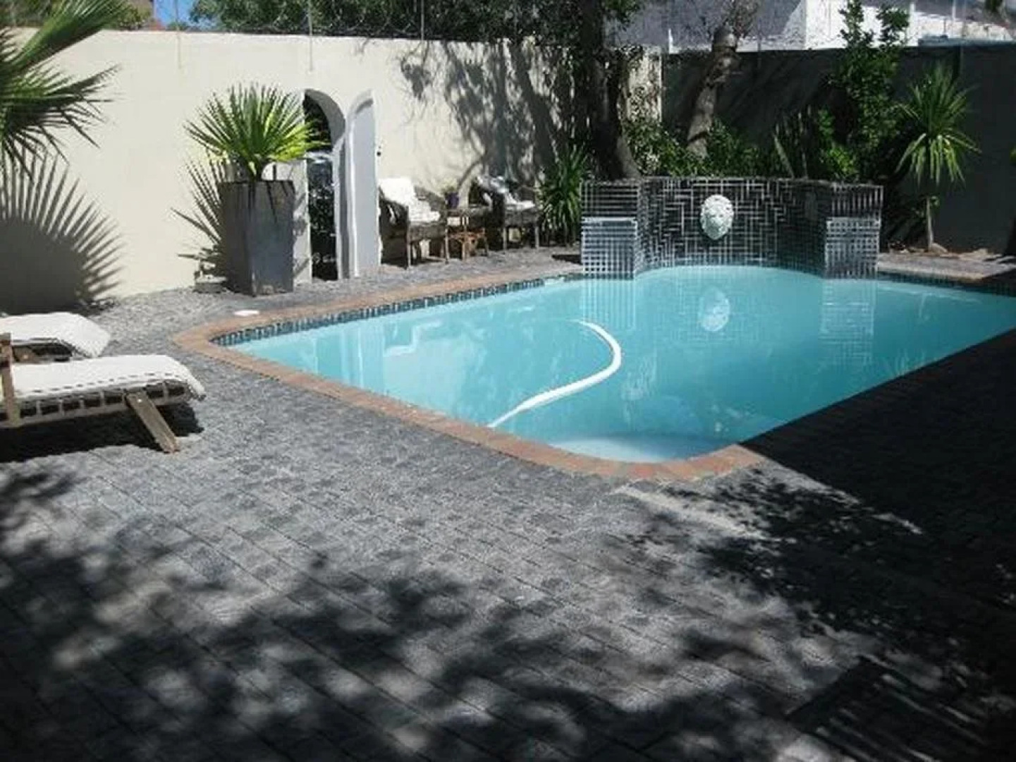 Chimneys Guest House