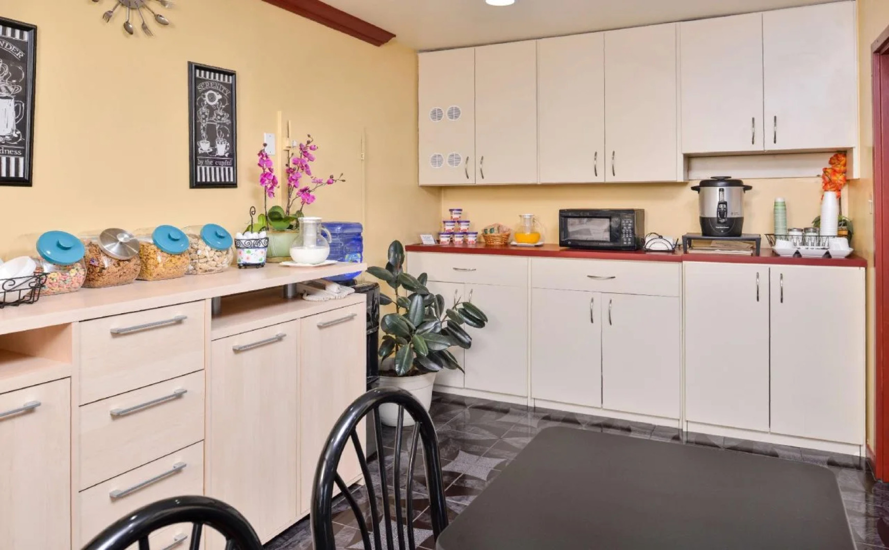 Americas Best Value Inn Buda Austin S