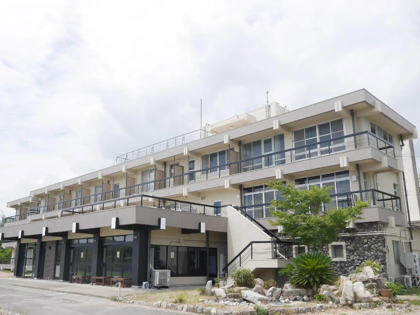 J-Hoppers Lake Biwa Guesthouse - Hostel