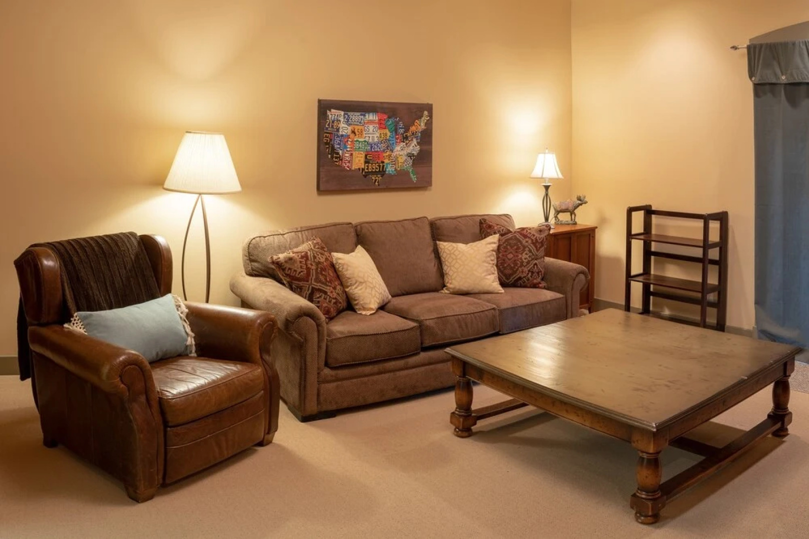 7401- Three Bedroom + Loft + Den Deluxe Crossings Townhomes 3 Condo by RedAwning