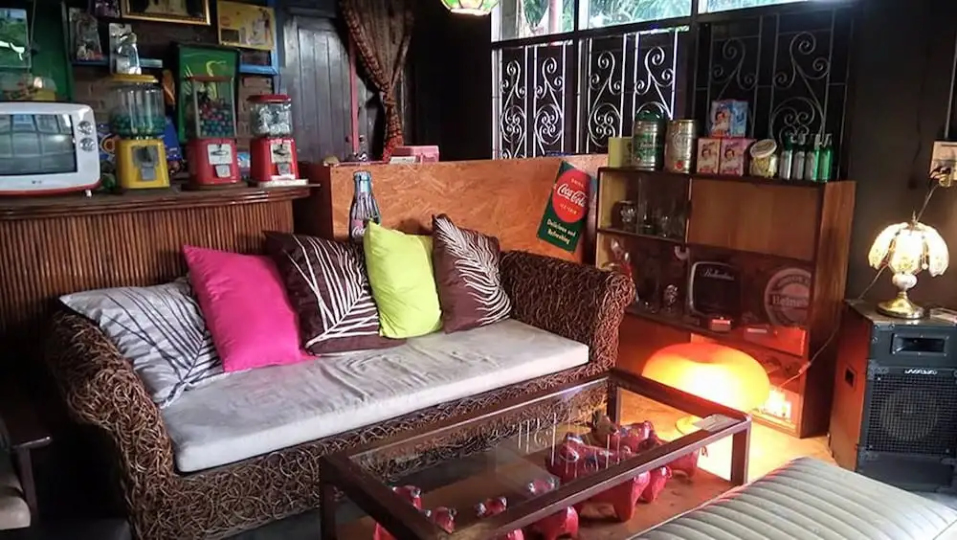 Sukkhiengdao Bar & Bed