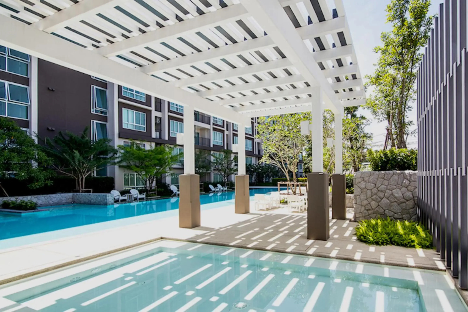 First Choice Suites By The Sea