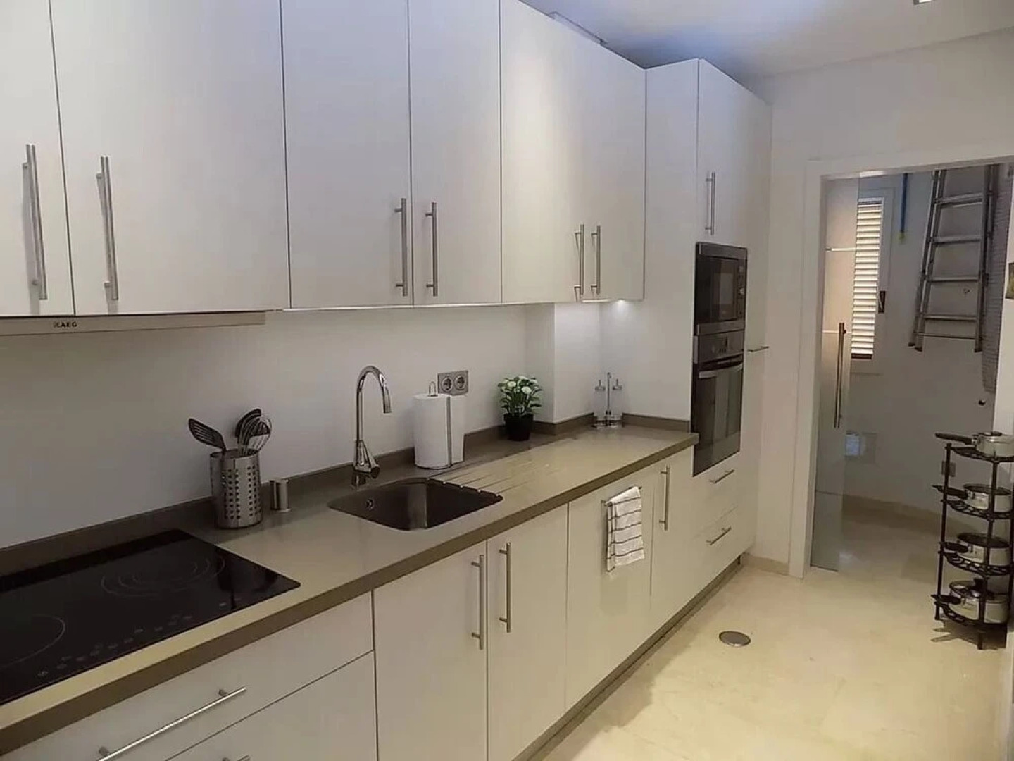 Luxury Le Village Apt Nr Puerto Banus