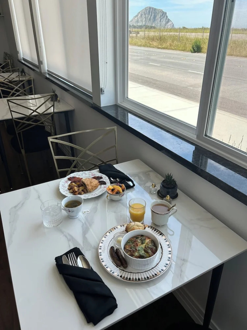 Rhapsody in View Boutique Hotel