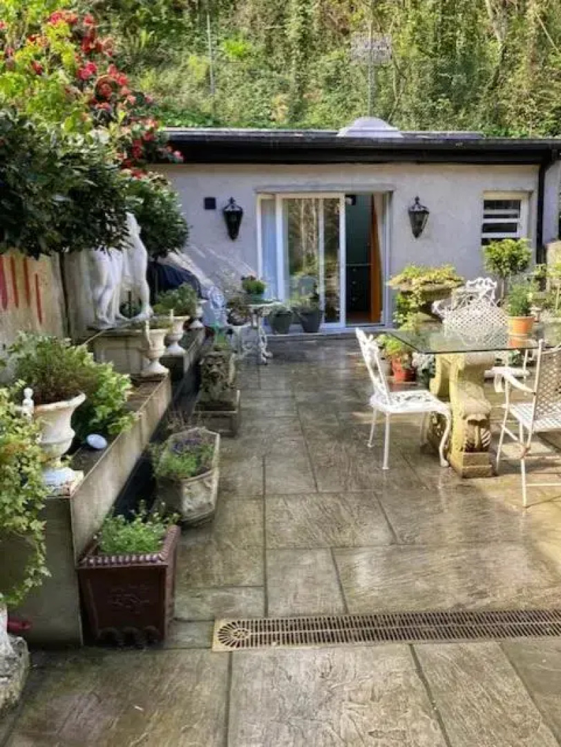 West Beach House -Sea Views