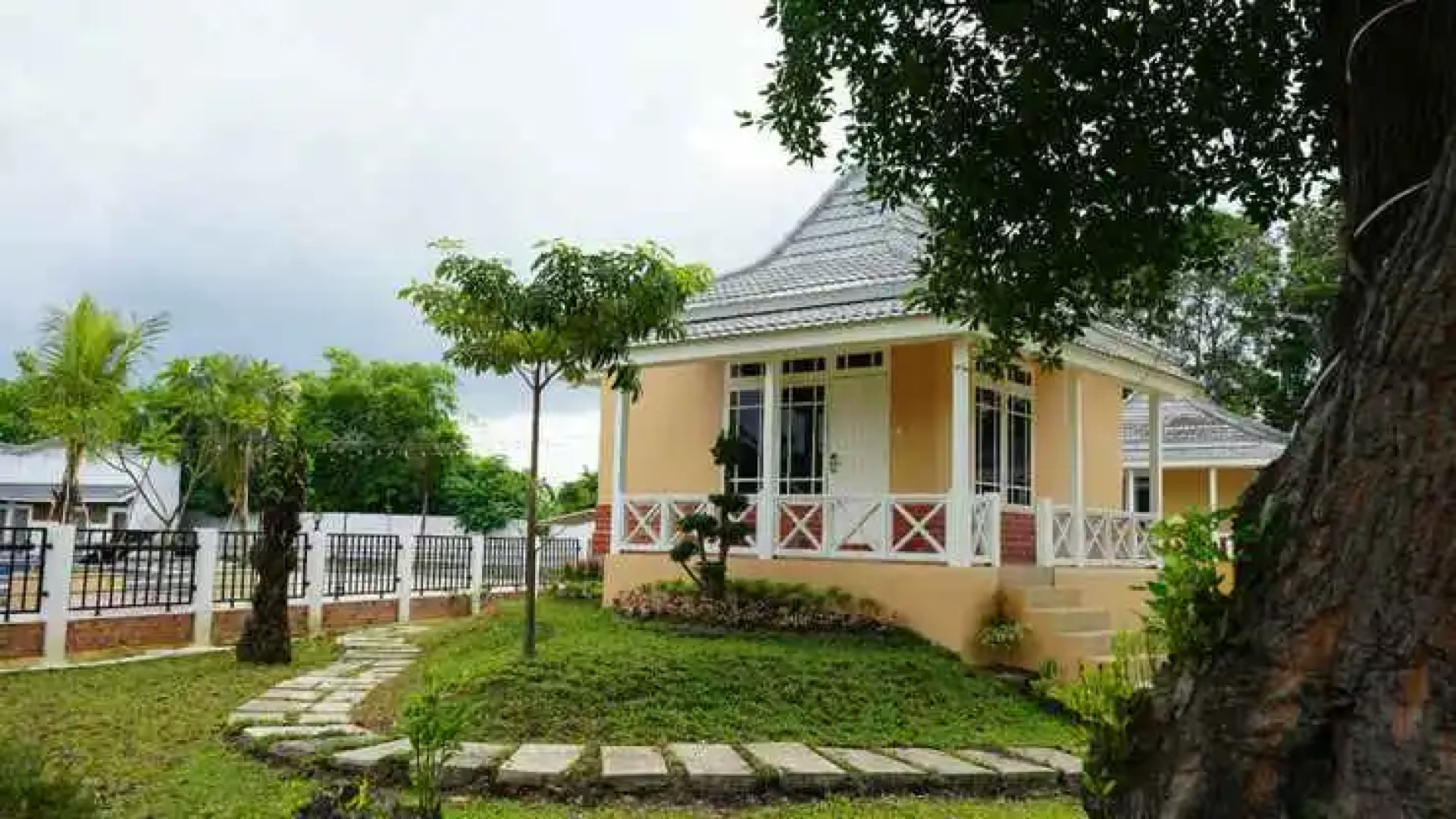 Ilaya Hotel And Resort