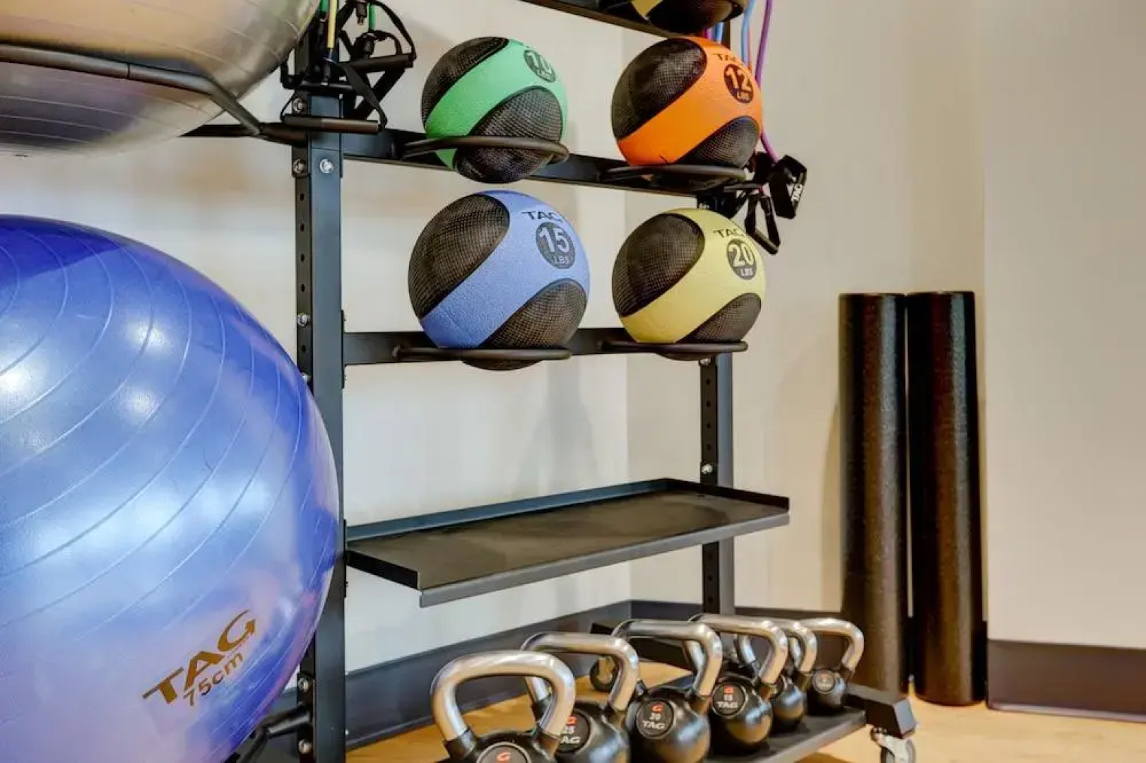 Elwood Hotel & Suites