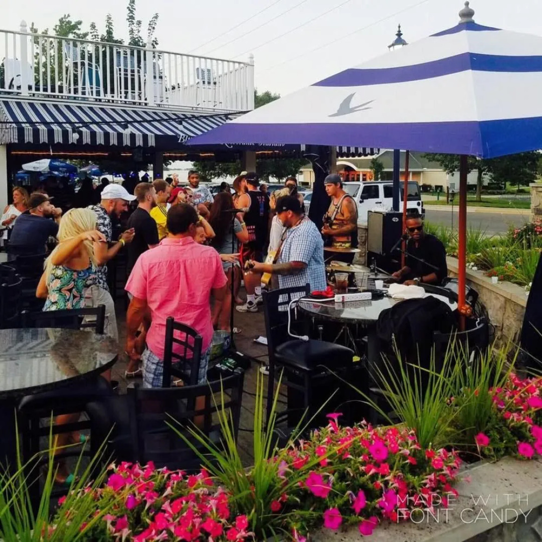 Harbour Square Suites