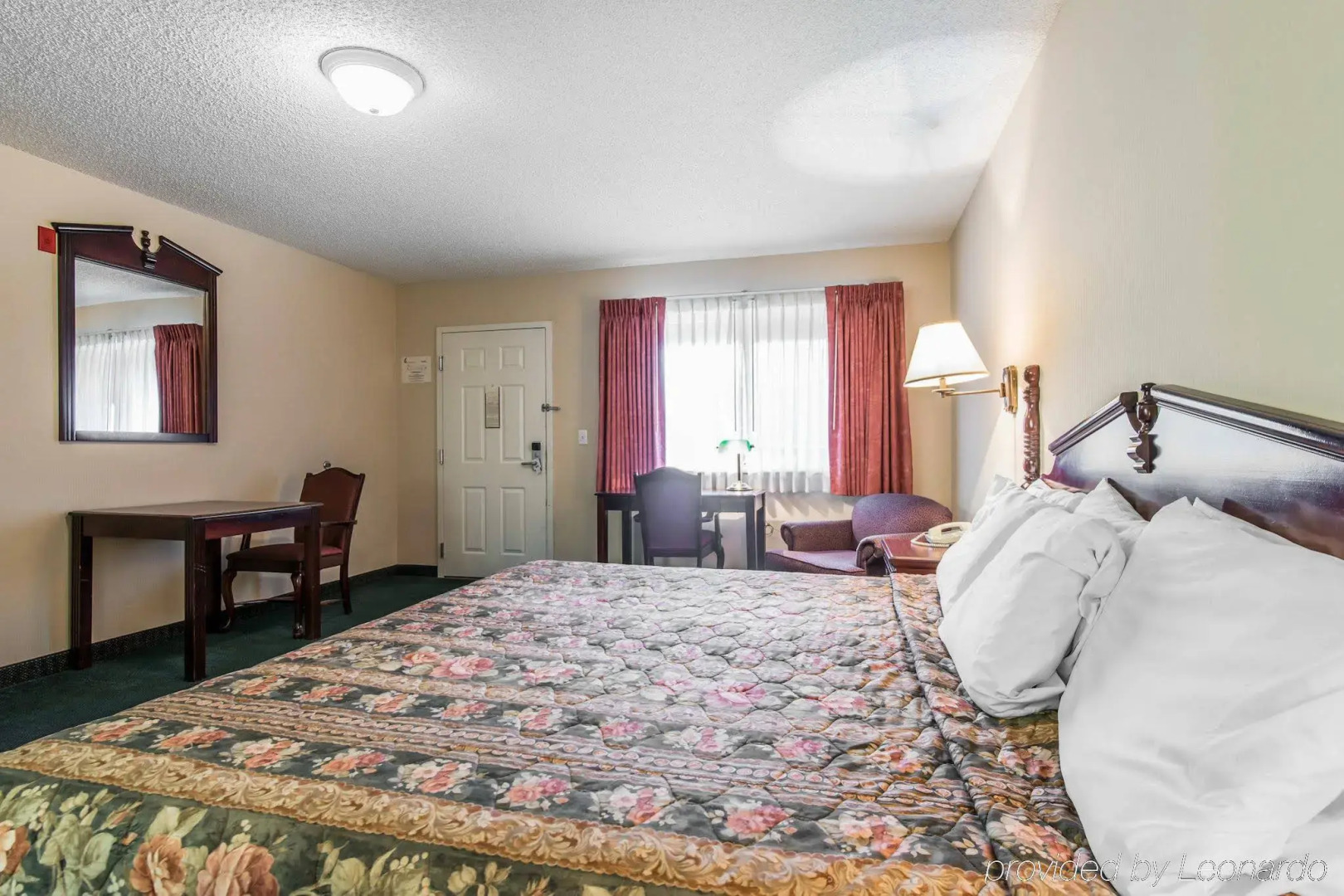 Quality Inn & Suites Manitou Springs at Pikes Peak