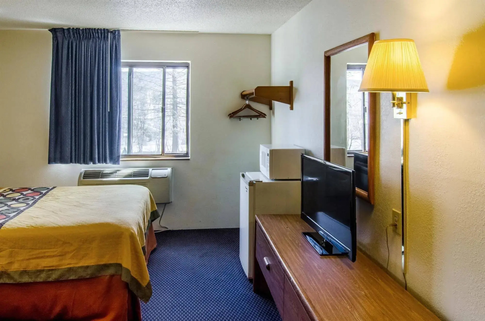 Motel 6 Montoursville, PA - Williamsport