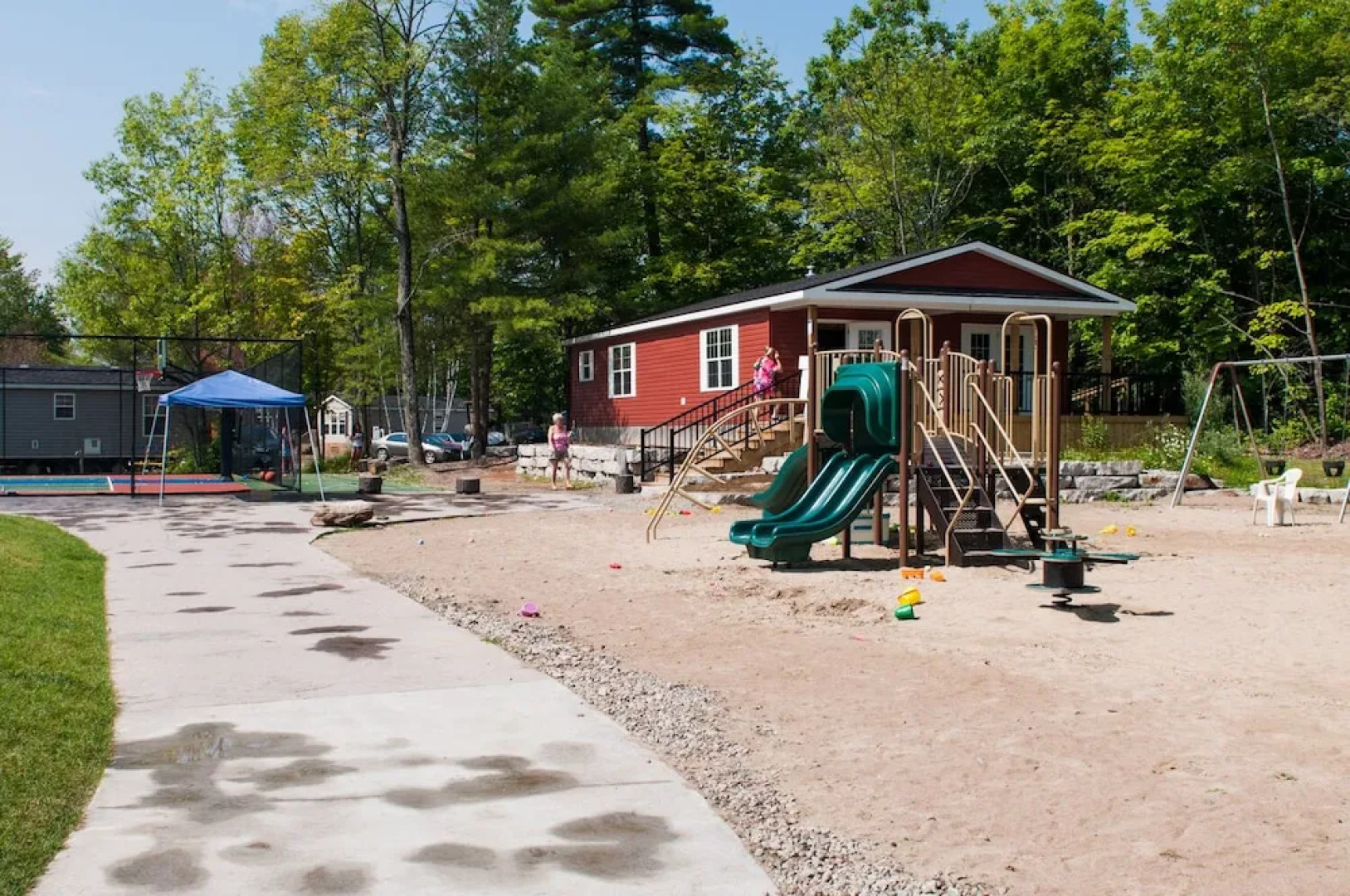 Great Blue Resorts - Lantern Bay Resort