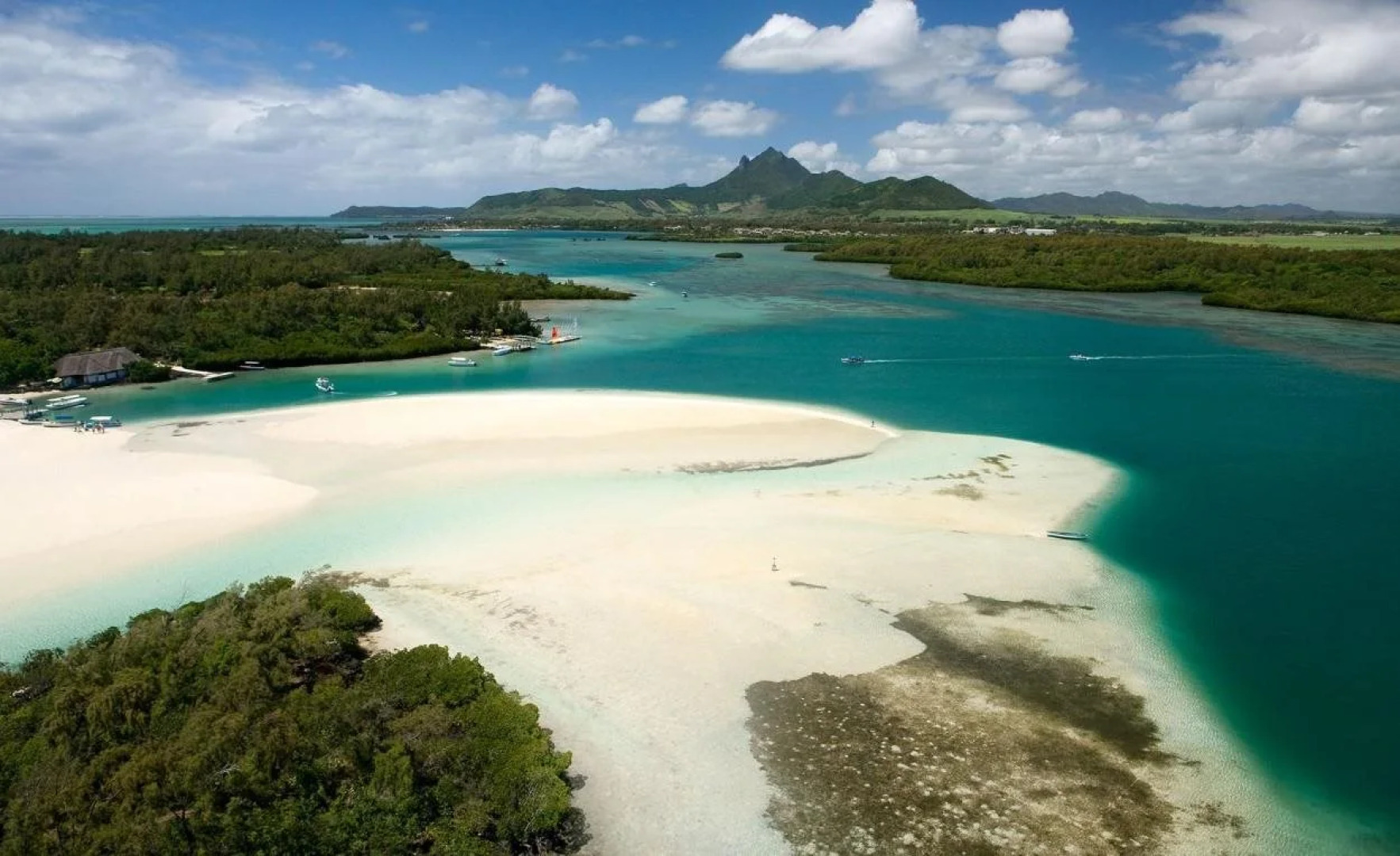 Colibri Beach Villas