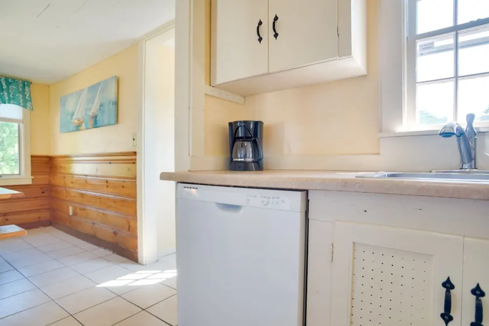 Coastal Cape Cod Charmer: Walk To Beach & Main St!