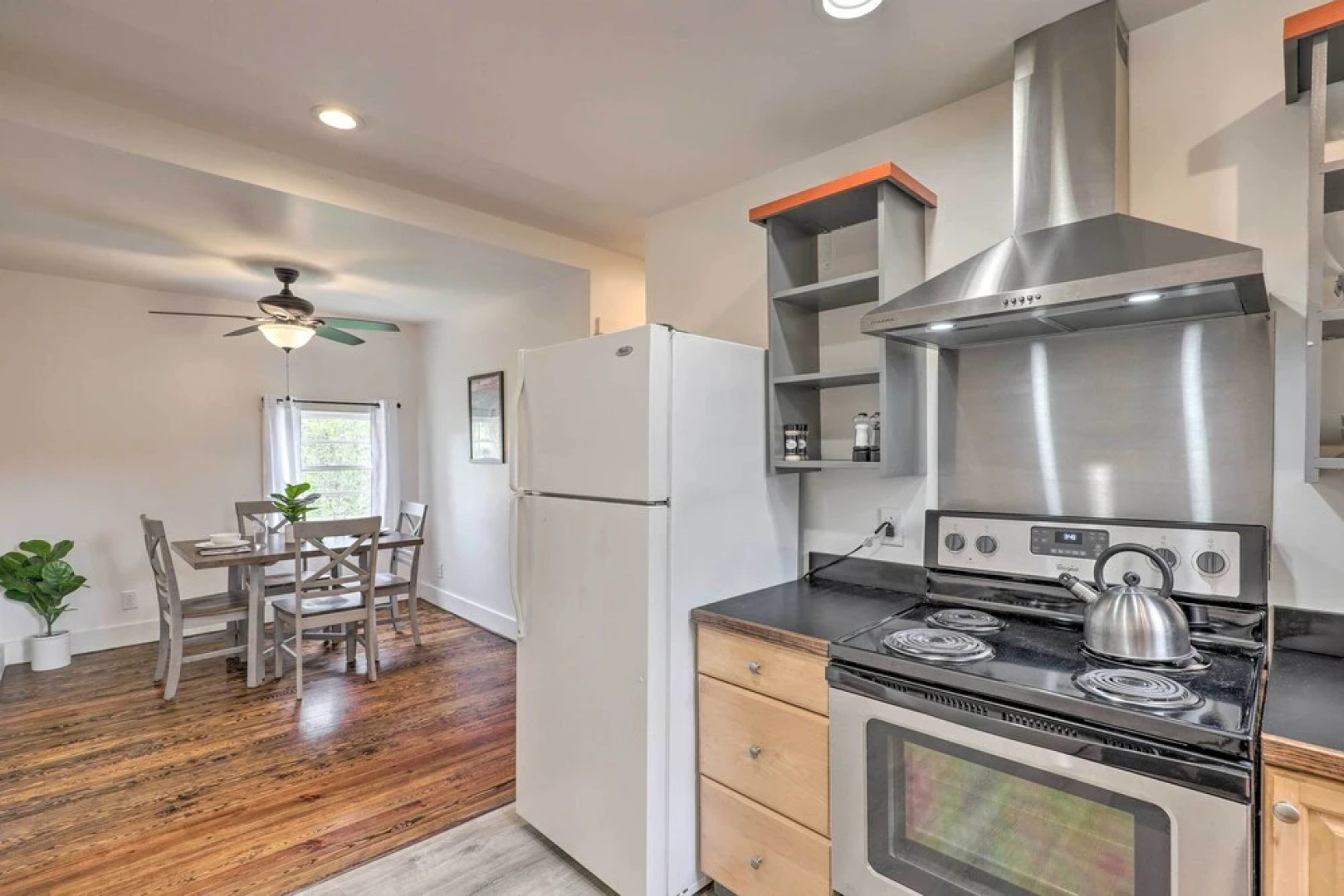 Weaverville Studio ~ 9 Mi to Dtwn Asheville!