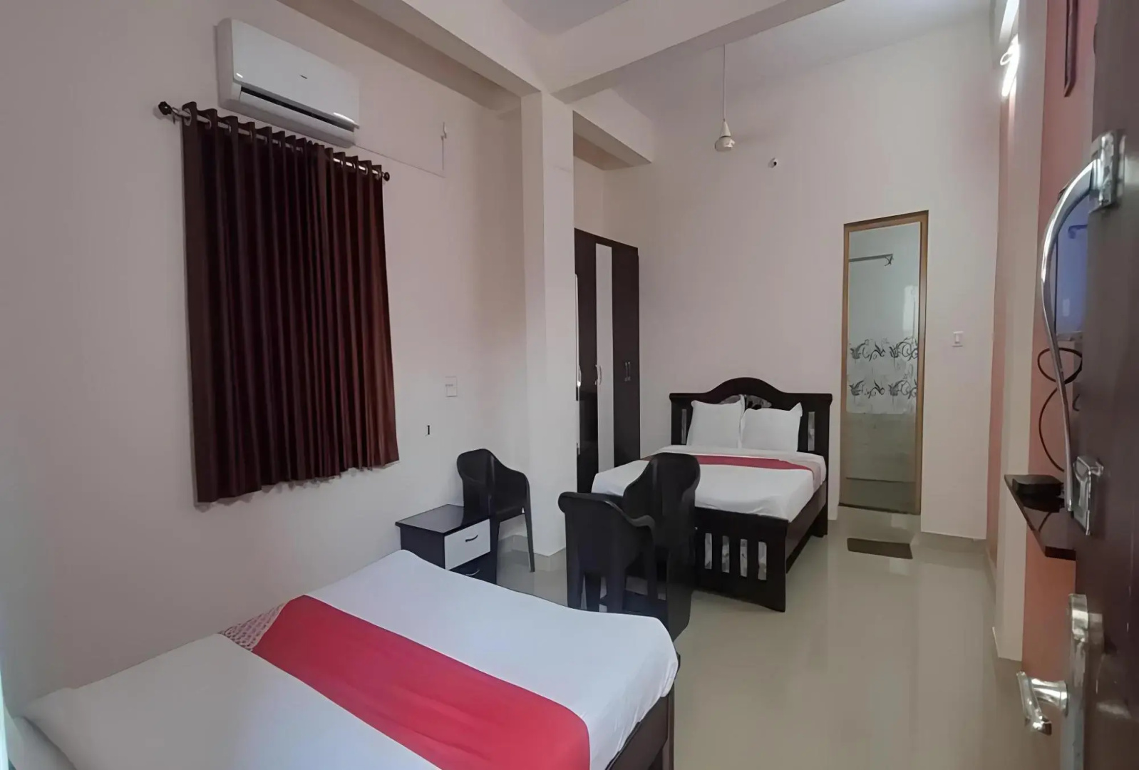 Sri Anjaneya Residency by OYO Rooms