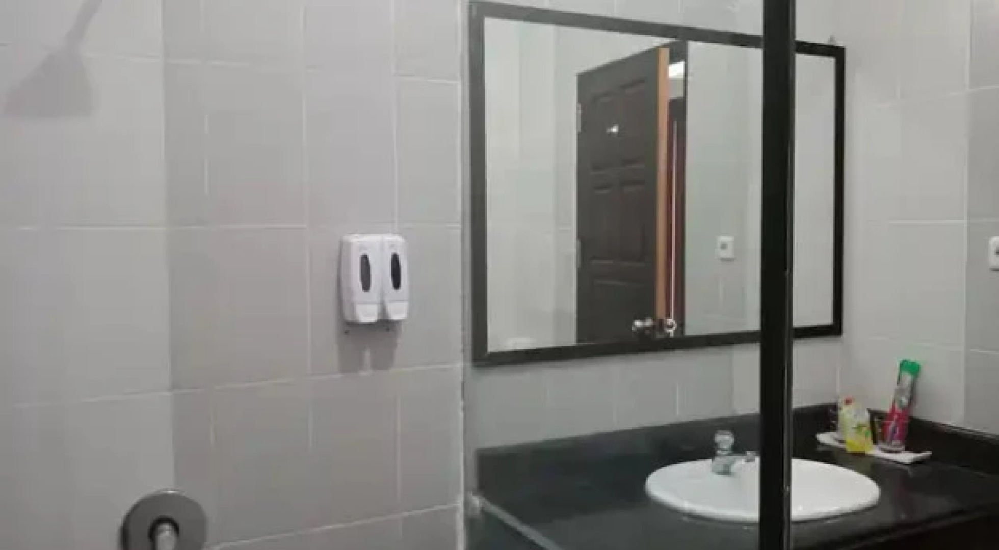 Wisata Beach And Dive Hotel Wakatobi