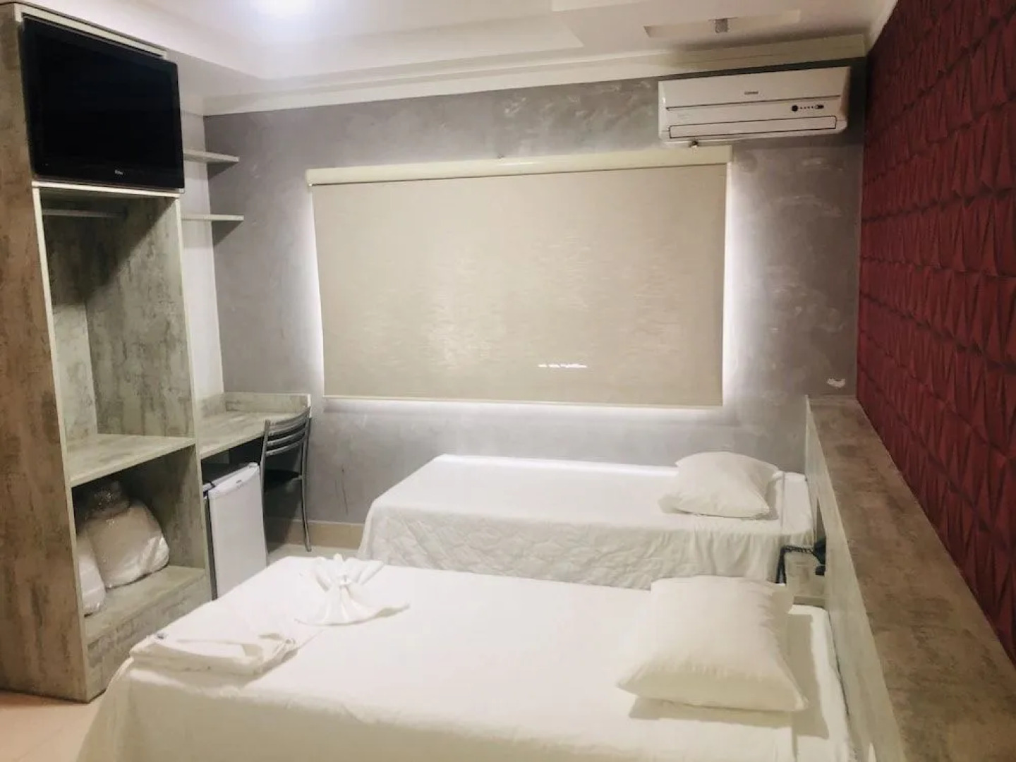 Shelton Palace Hotel