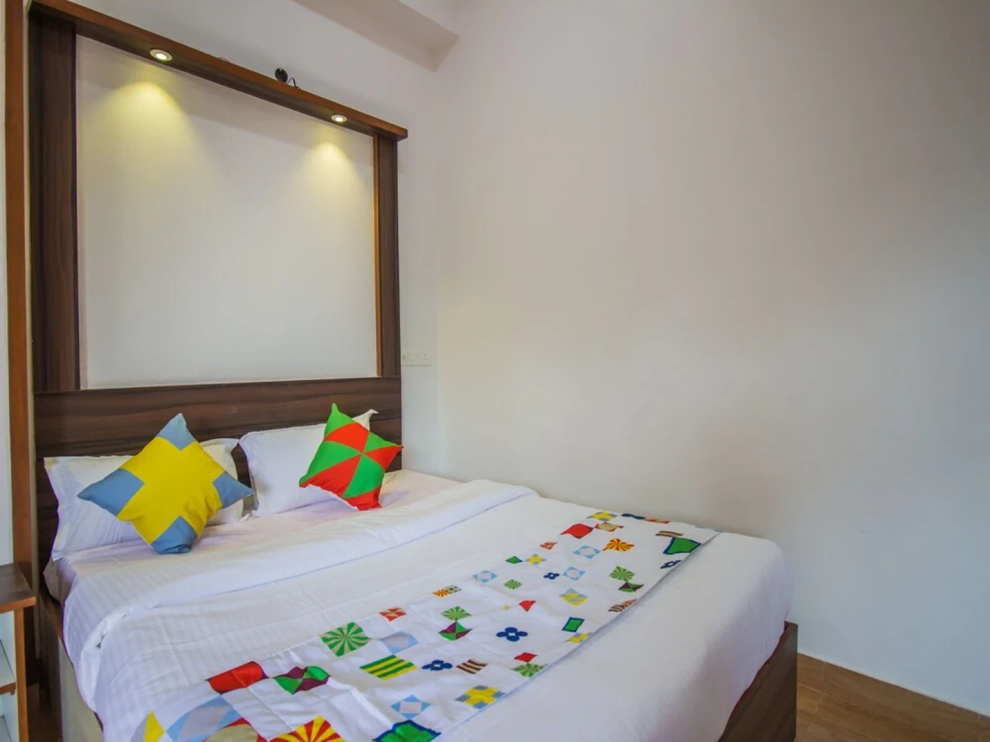 OYO 15125 Home Modern Studio Near Mall De Goa