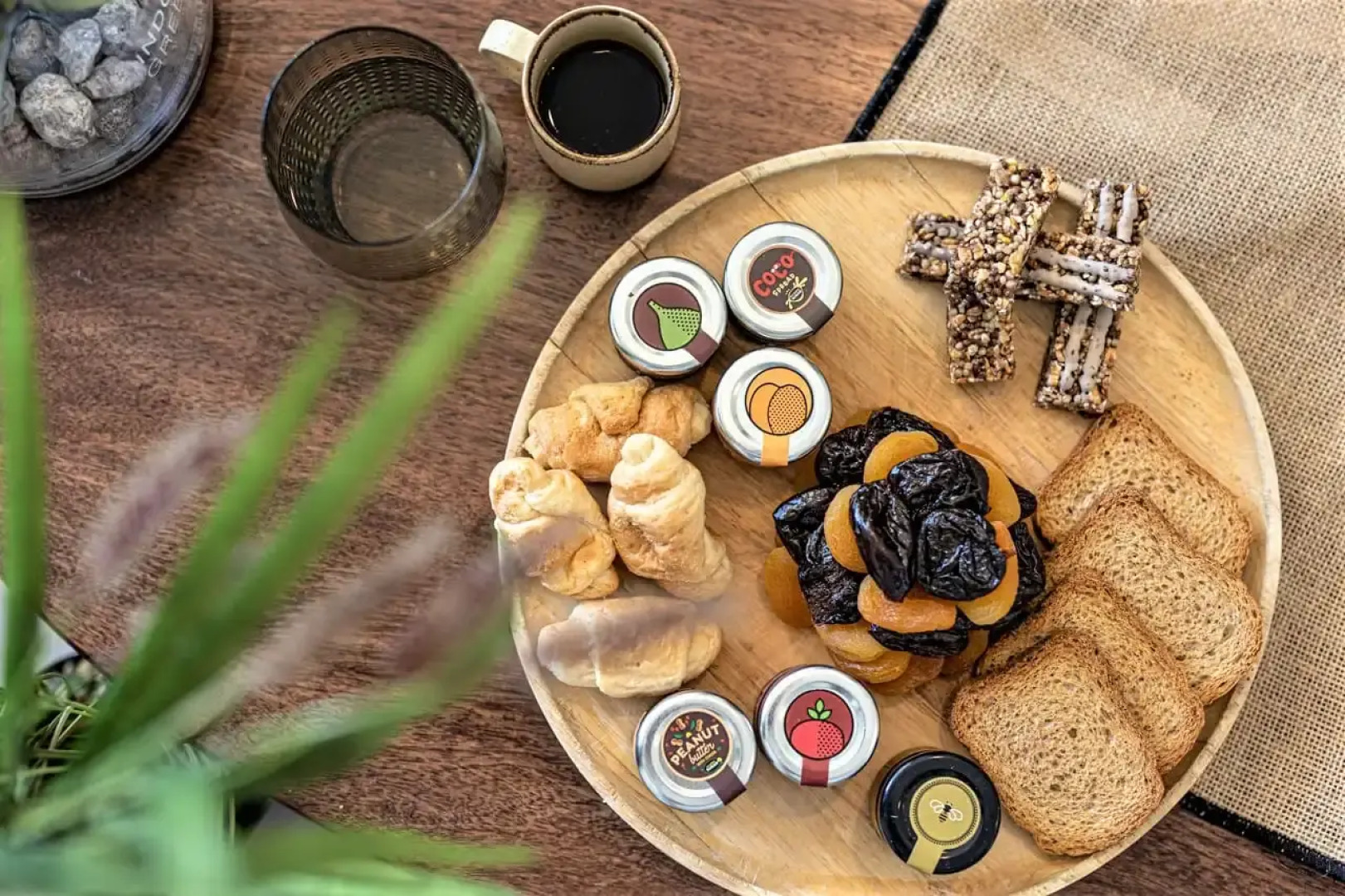 Akrotiri Olympus Luxury Suites