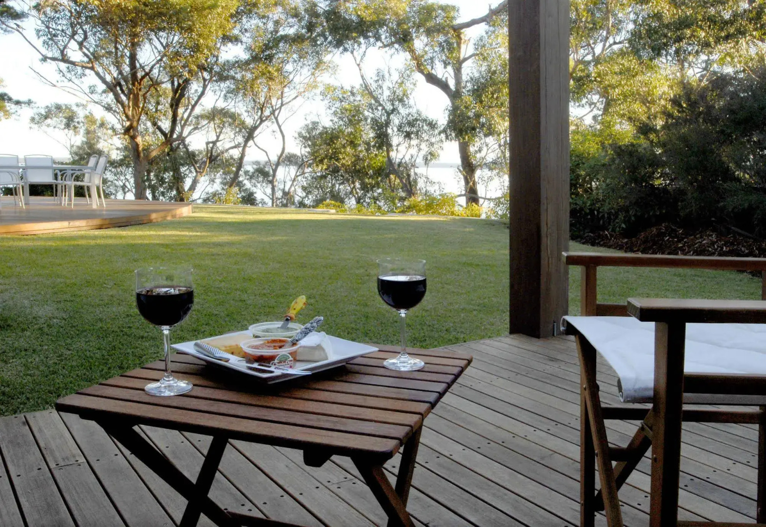 By the Beach B&B and Apartments