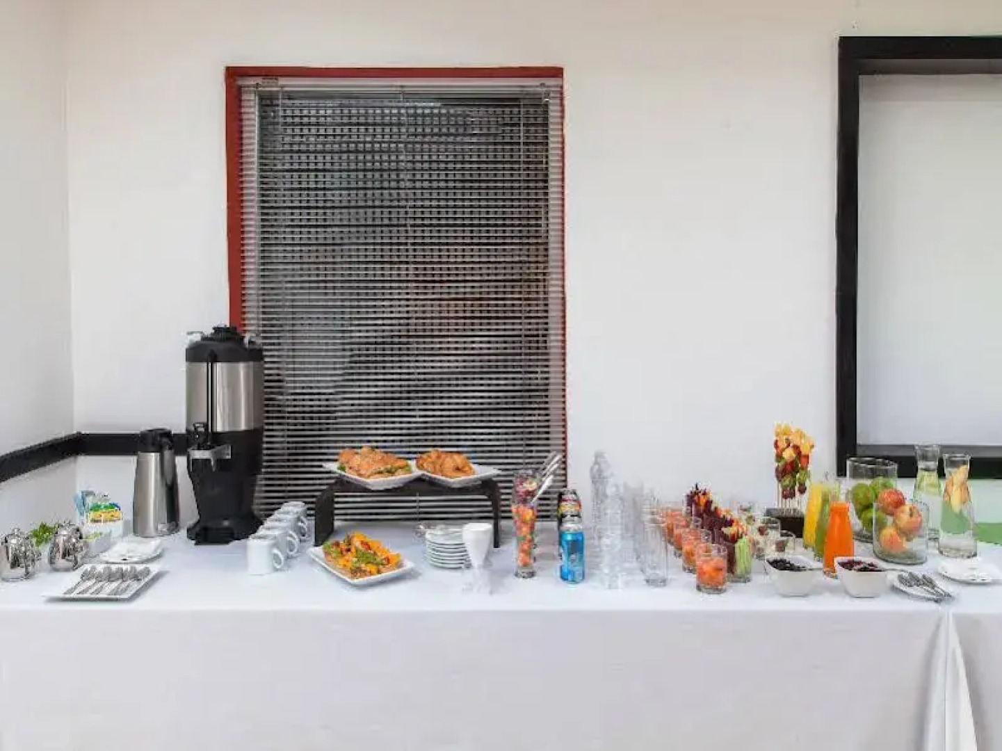 Hotel NH Lázaro Cárdenas