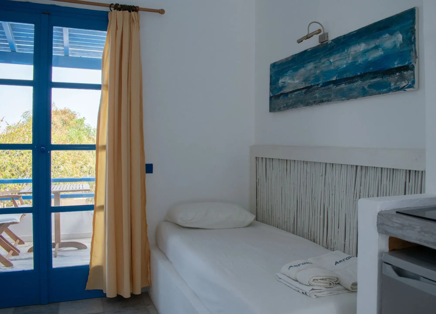 Aeraki Studios & Apartments