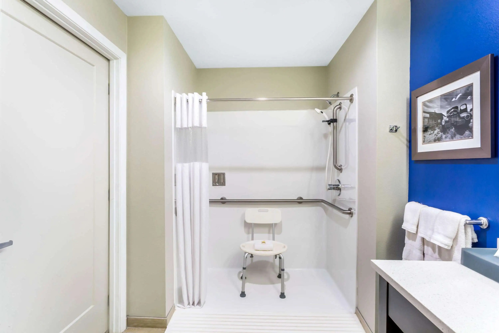 La Quinta Inn & Suites by Wyndham Odessa N. - Sienna Tower