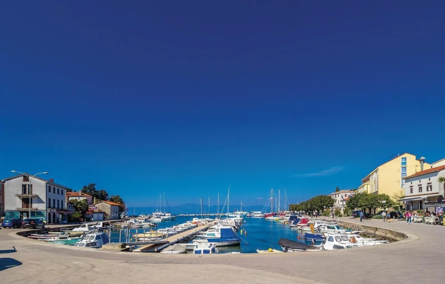 Amazing Home in Malinska With Wifi and 2 Bedrooms