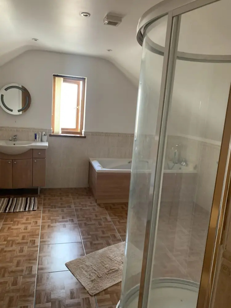 Captivating 4-bed House in West Wales