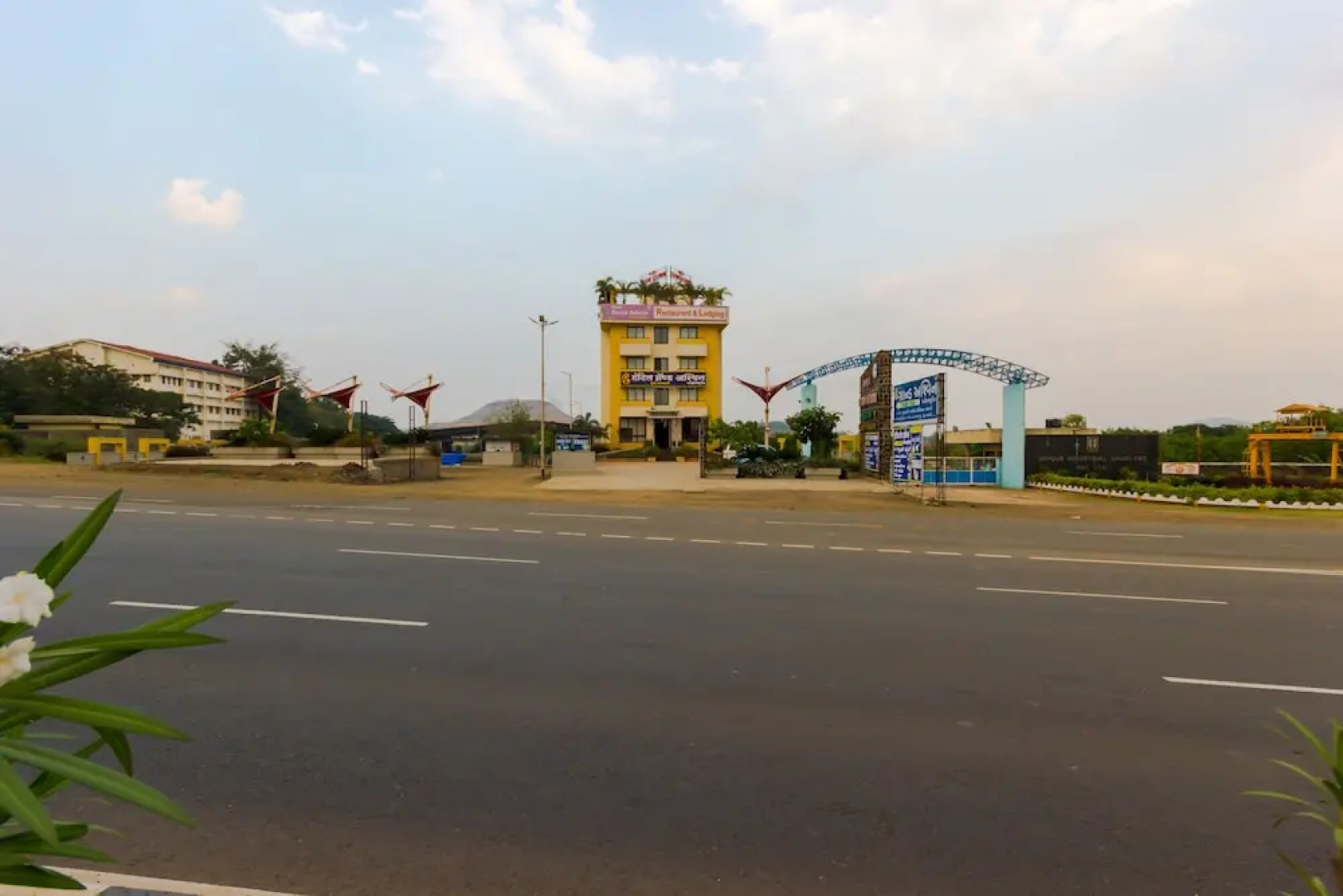 Hotel Grand Ashwin Executive