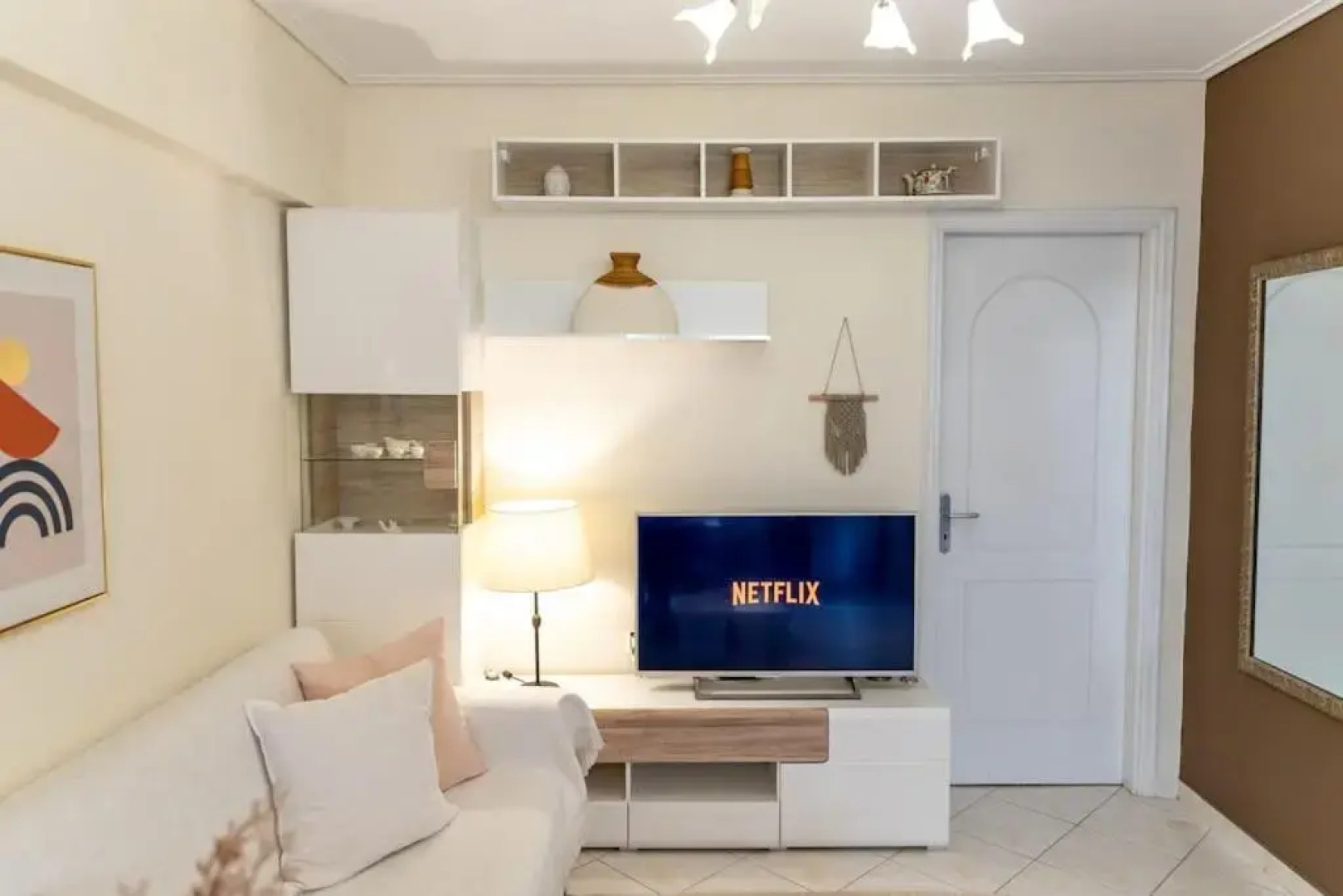 Peristeri 2 BD flat next to metro Agios Antonios