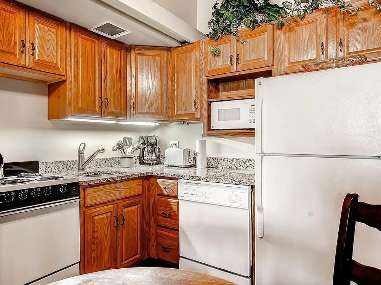 Aspenwood L11 - Studio Condo