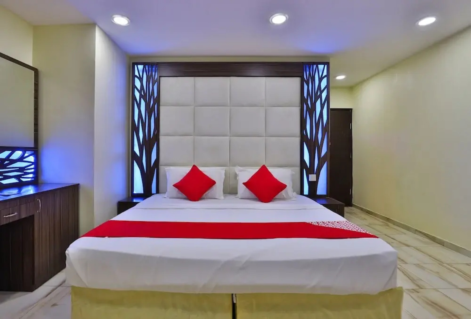 Oyo 406 Jazan Rose Hotel