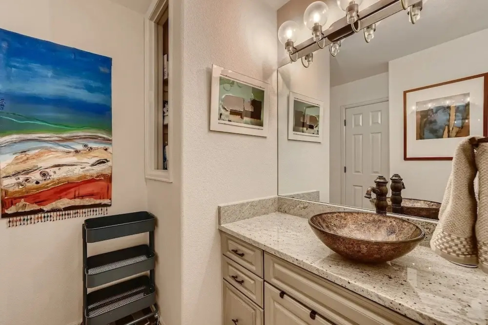 2 Bedroom PLATINUM Vacation Paradise! Hot Tub,Kick back in Style! 2 Home by RedAwning