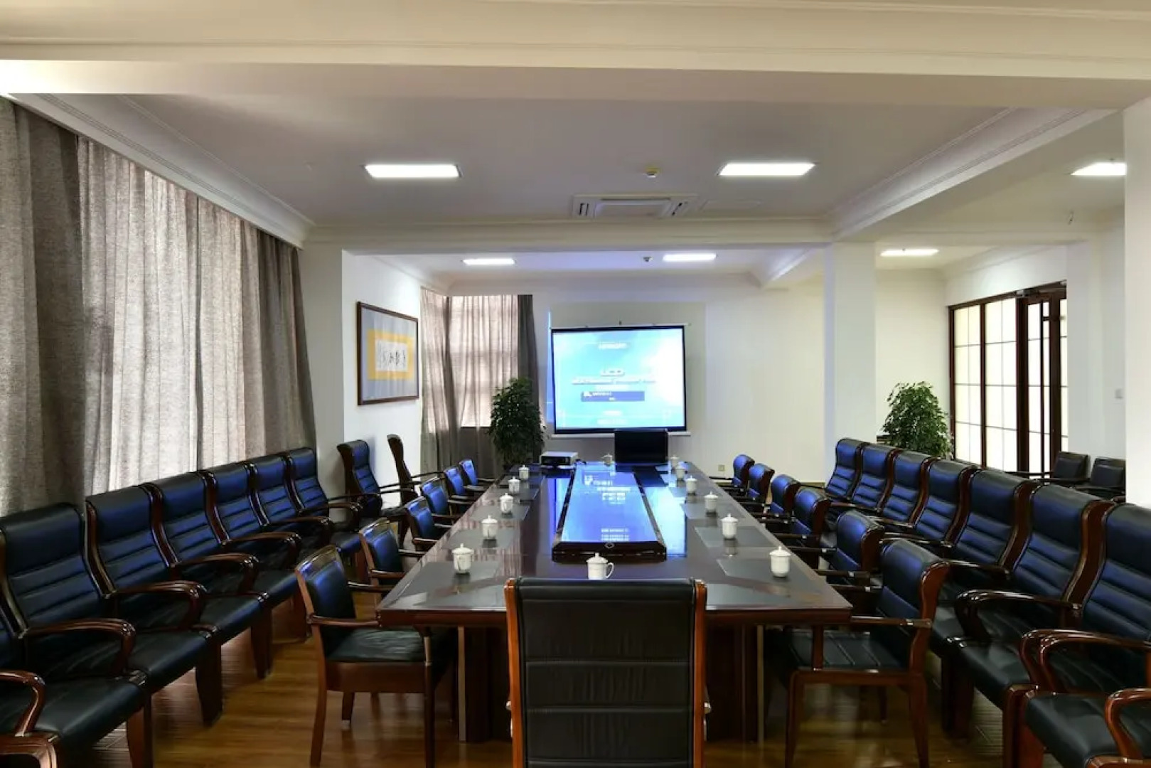 Qingdao Oceanside Hotel & Resort