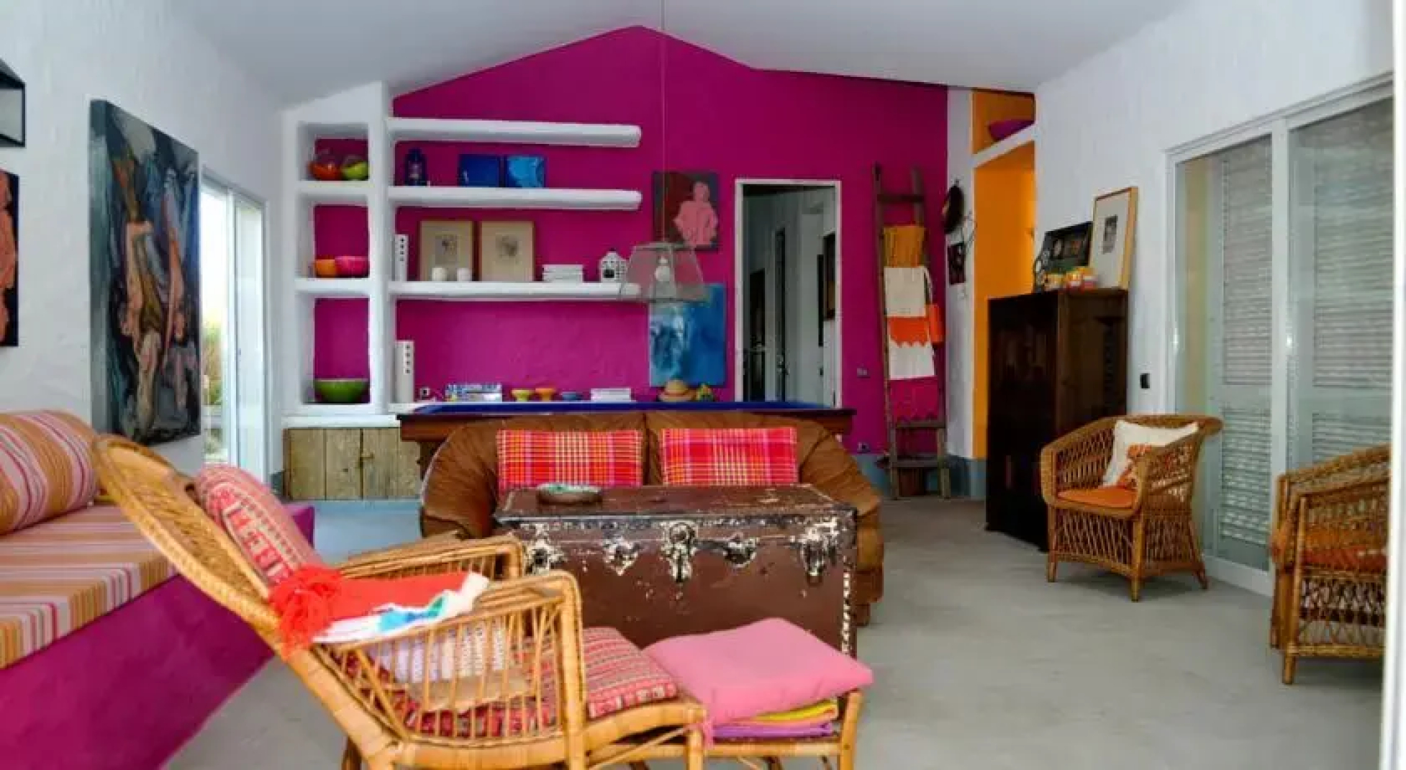 Cozy Family Villa by the Beach