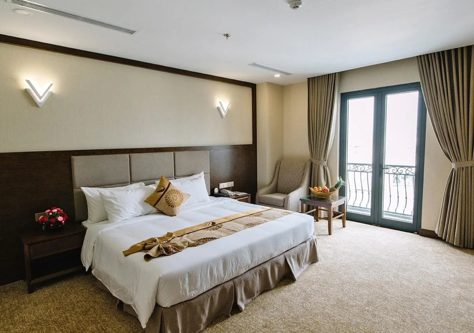 Duc Huy Grand Hotel & Spa