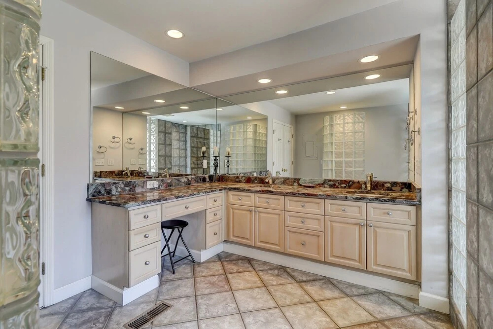 Shelley Ct 2 Holiday home