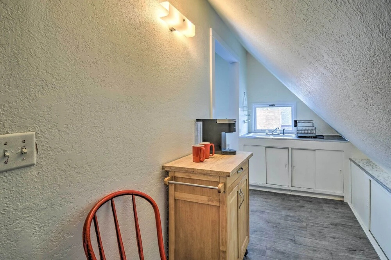 Charming Apartment in the Heart of Sault St Marie!