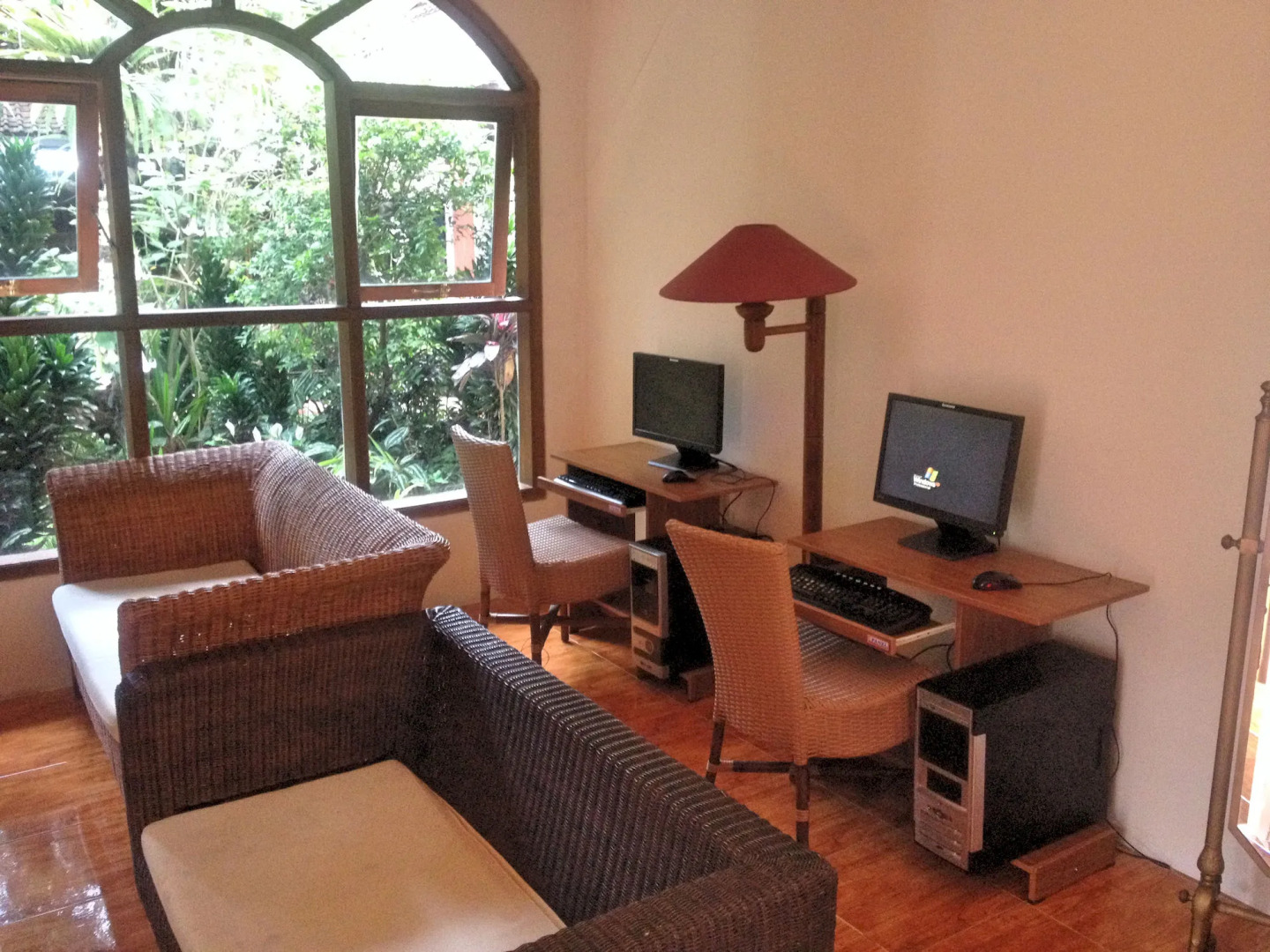 Garden Hostel Dago by RedDoorz