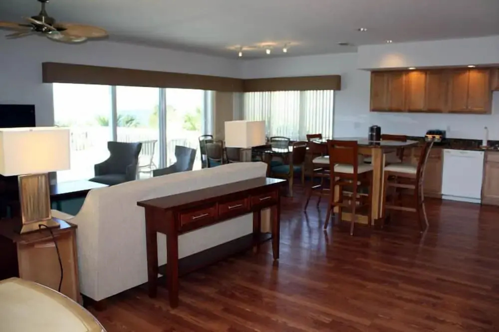 Sea Club V Beach Resort