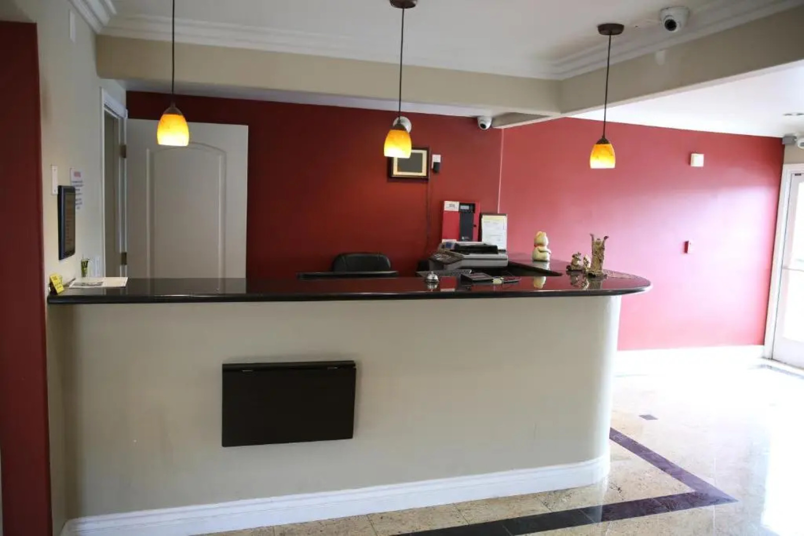 Chateau Inn and Suites