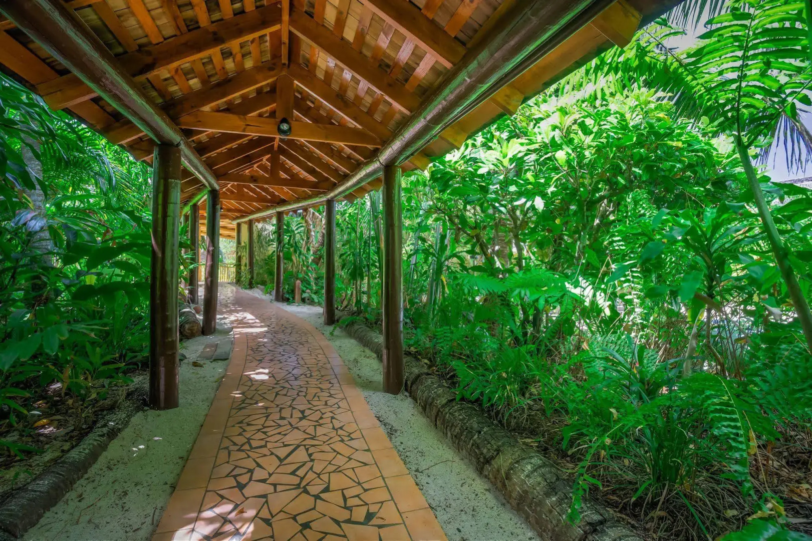 Sanctuary Rarotonga-On the beach - Adults Only