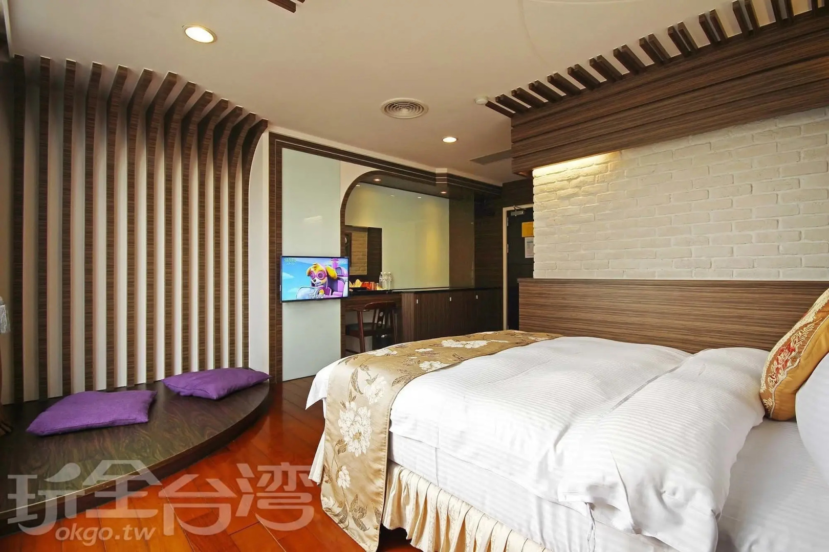 Shuian Lakeside Hotel