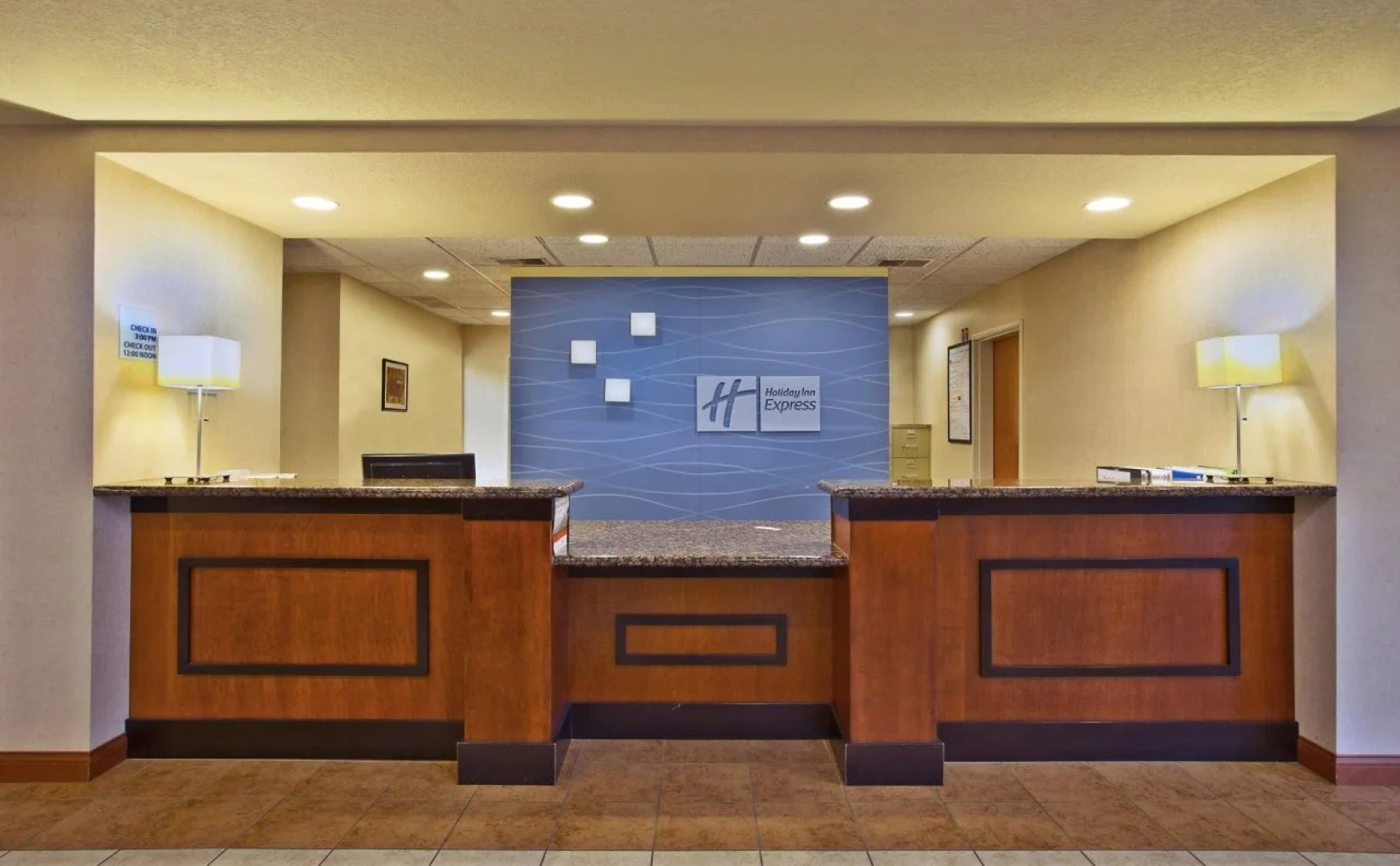 Holiday Inn Express Hotel & Suites East Lansing by IHG