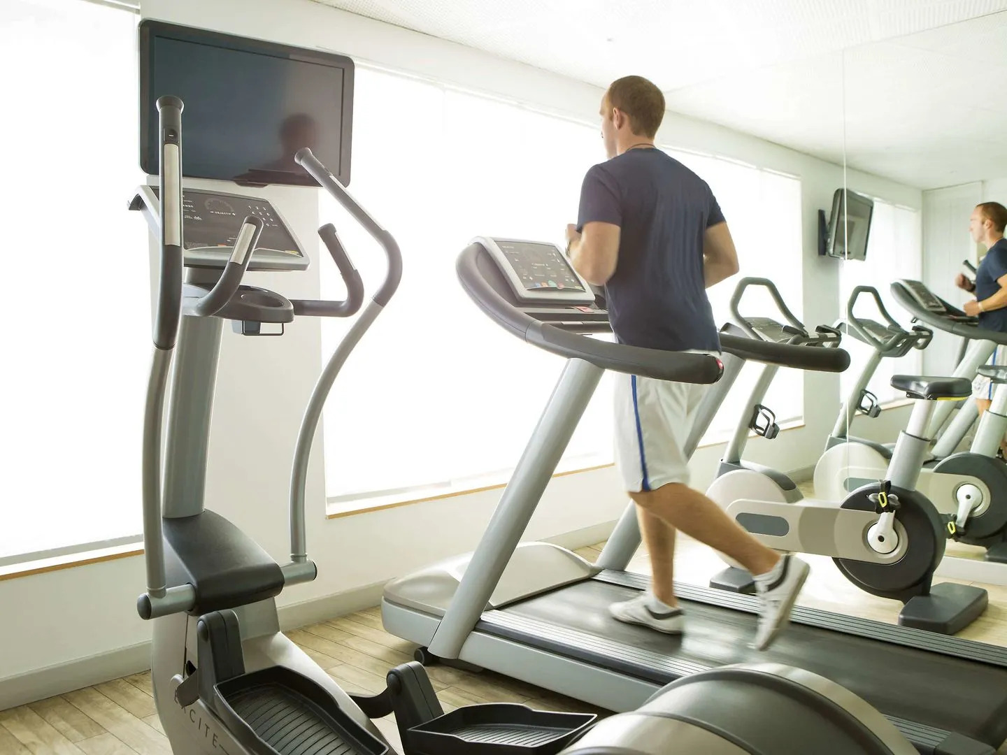 B&B HOTEL Rueil-Malmaison Gare