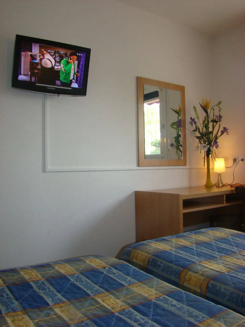 The Originals Access, Hôtel les Iris