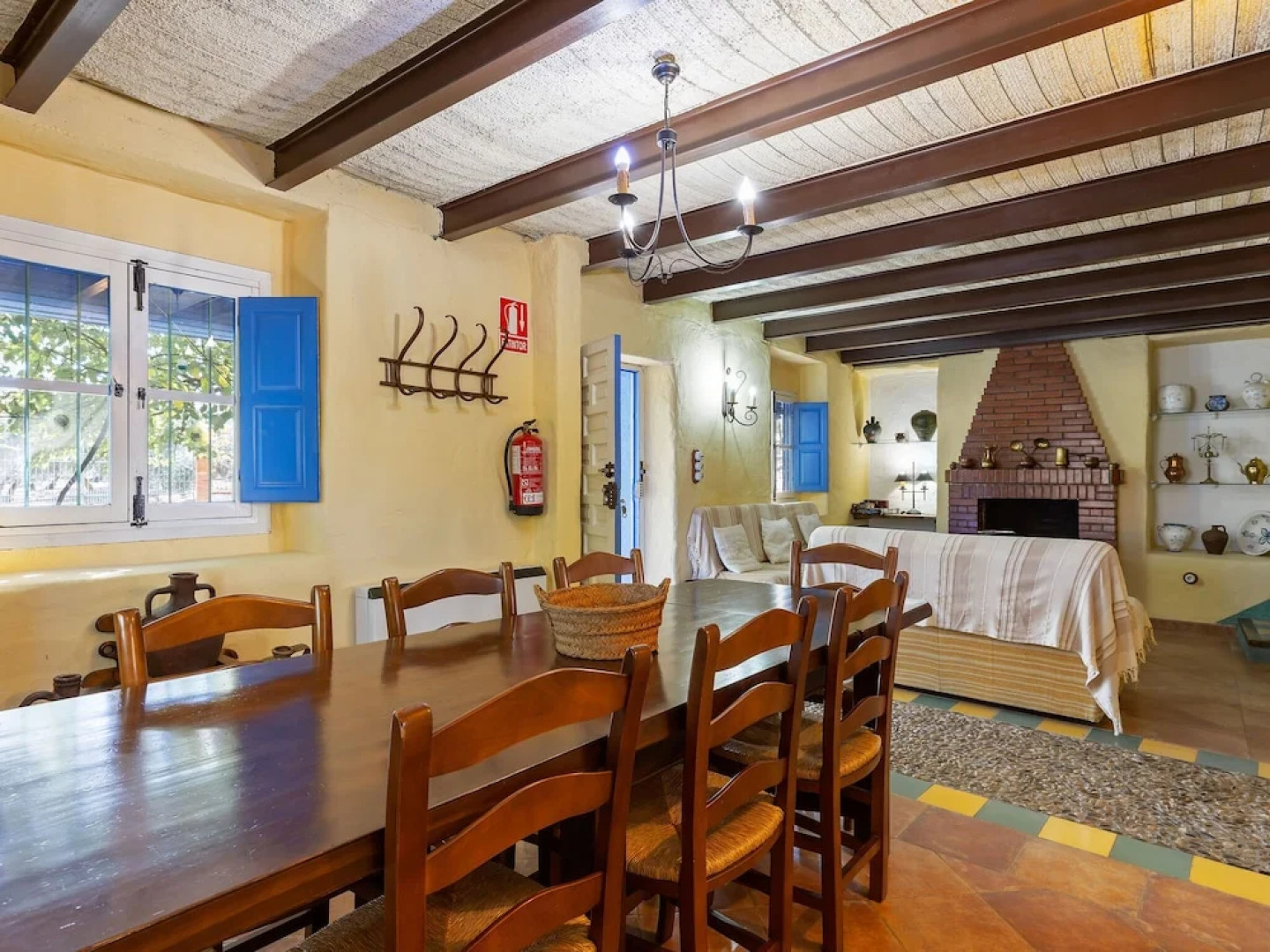 Delightful Mansion in Huétor-Tájar near Sea